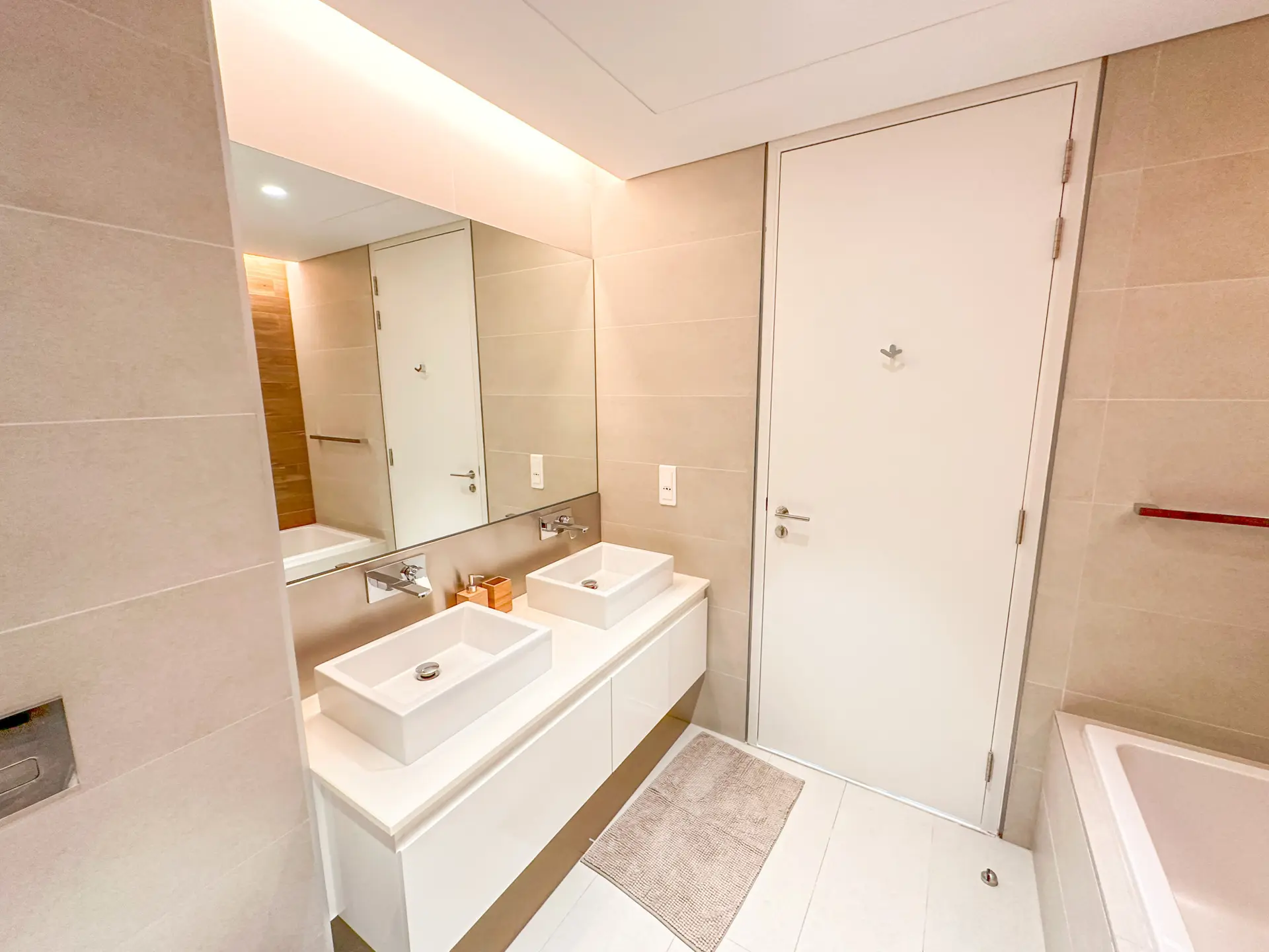 VIVRE AU BORD DE L'EAU / VUE SUR AIN DUBAI / MOBILIER DE LUXE – Appartement DUBAI (13/21)