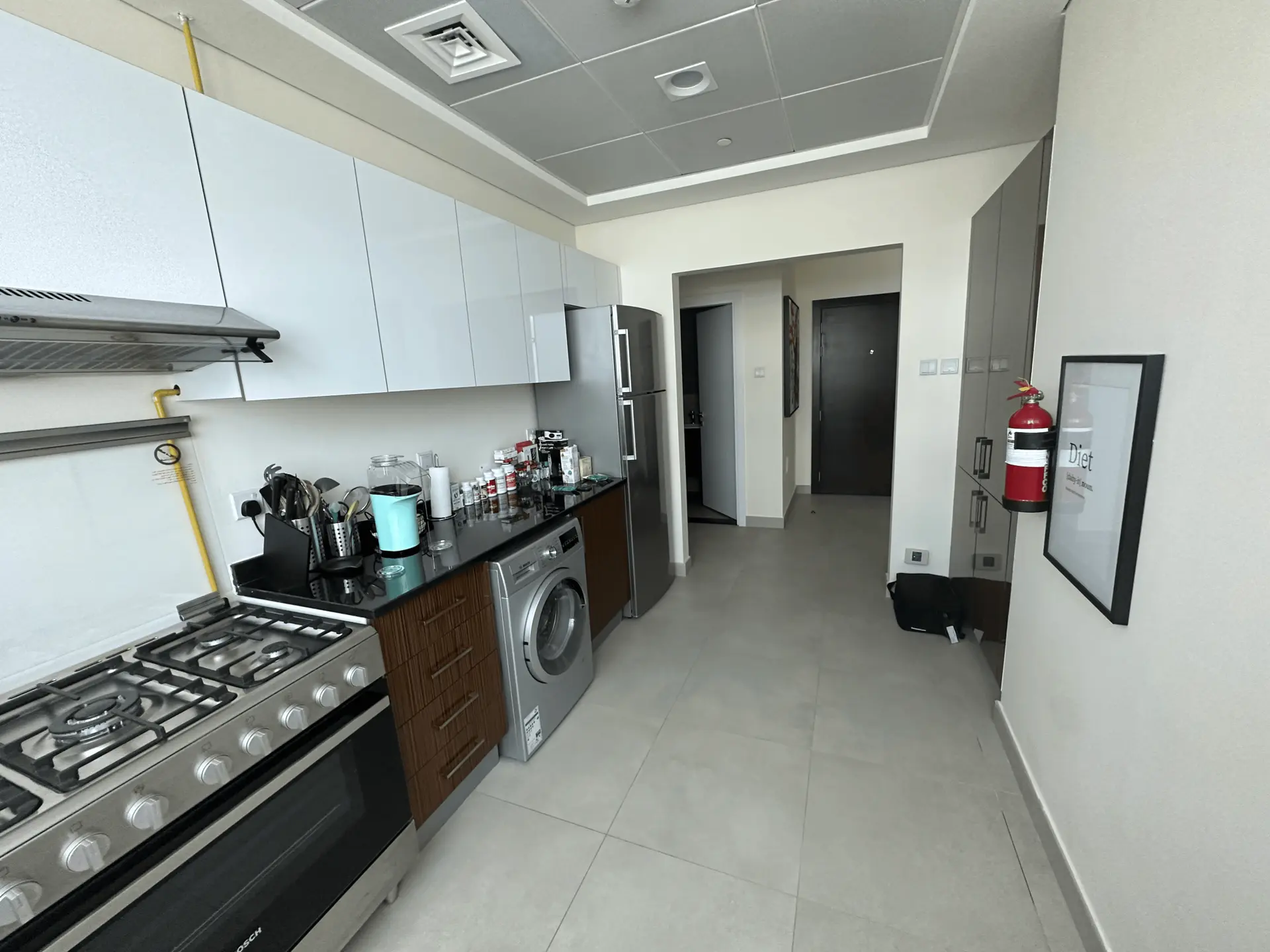 52762-kitchen2 Spacieux T2 dans une des tours les plus standing de la Marina – Appartement Dubai (9/9)