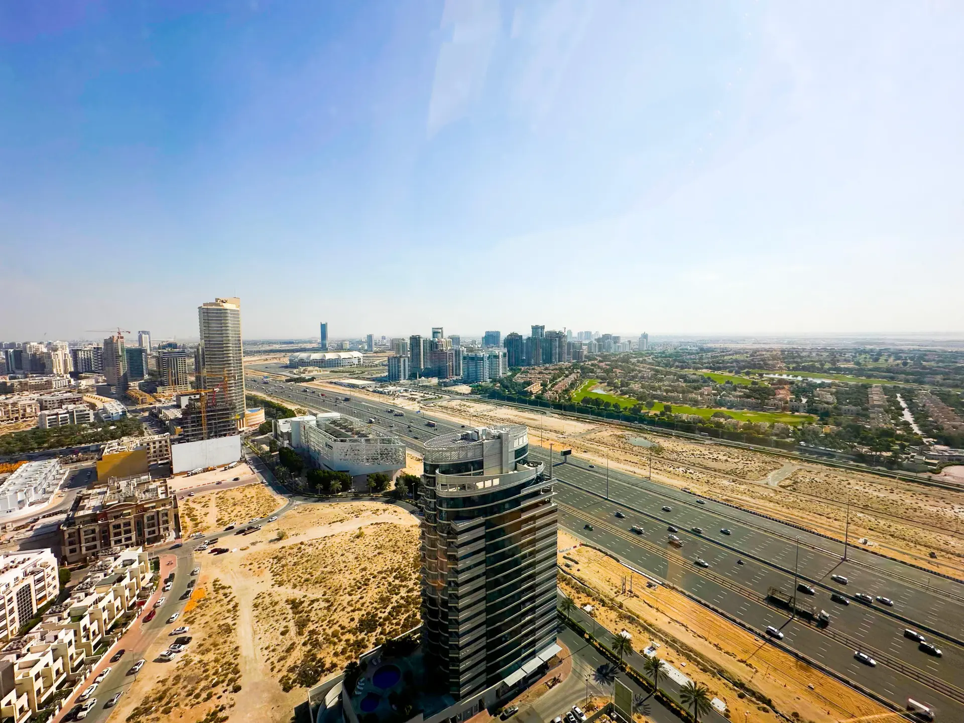 PREMIUM | MEUBLÉ ET LOUÉ | SANS BALCON – Appartement Dubai (1/11)