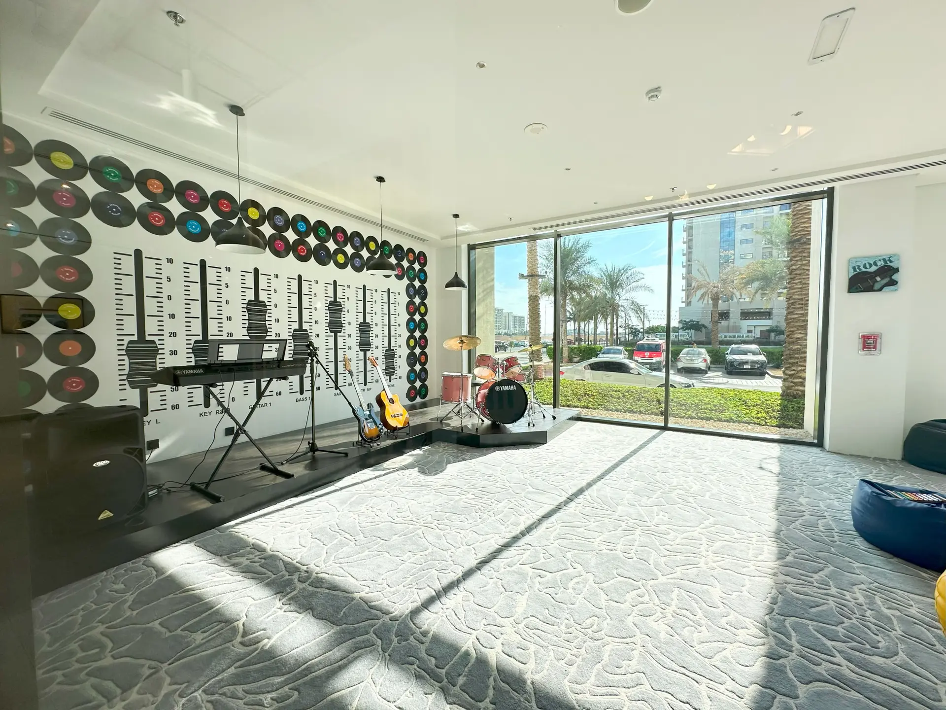 57412-IMG_5304 Belle vue sur la piscine | Tout neuf | Classe affaires – Appartement Dubai (11/18)