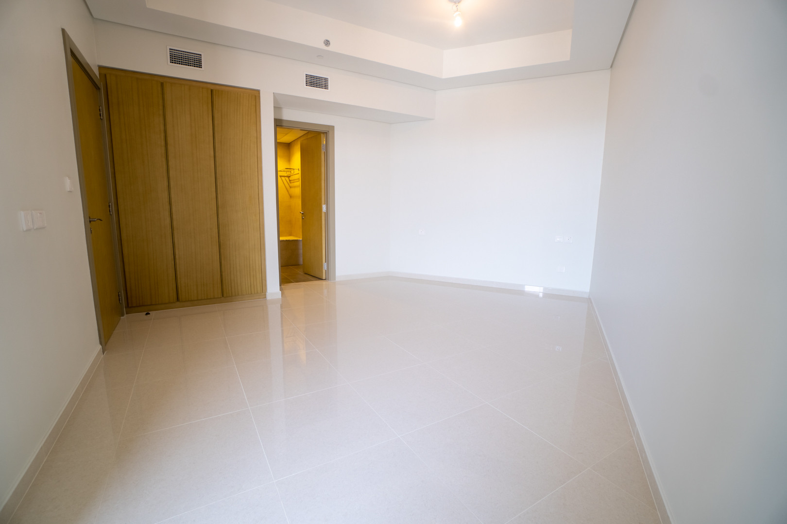61927-DSC01558-HDR