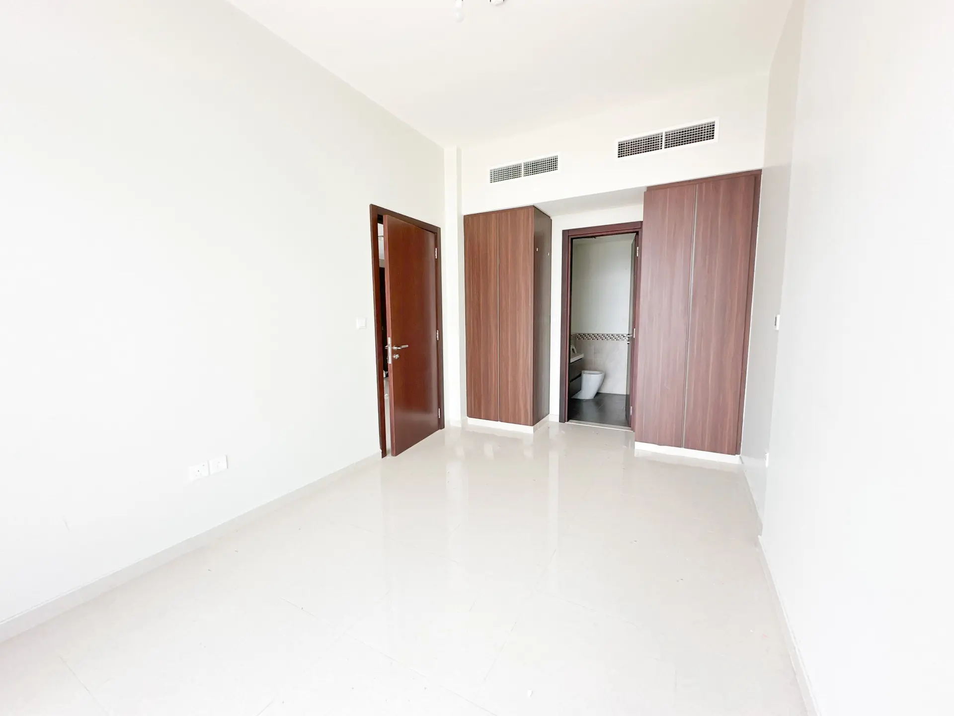 VUE LEVER DE SOLEIL + CANAL | GRAND BALCON | ÉTAGE ÉLEVÉ – Appartement Dubai (8/15)