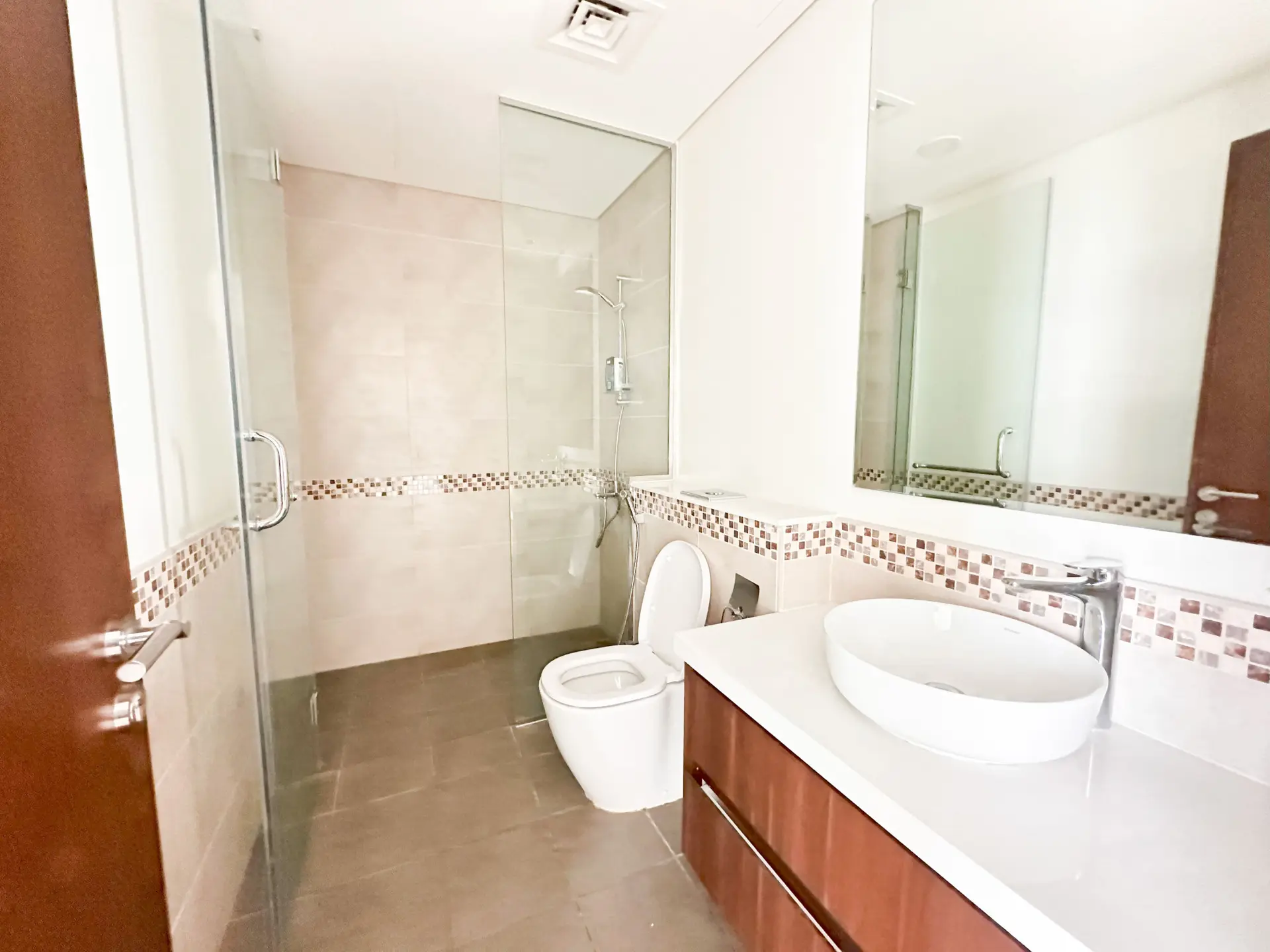 VUE LEVER DE SOLEIL + CANAL | GRAND BALCON | ÉTAGE ÉLEVÉ – Appartement Dubai (14/15)