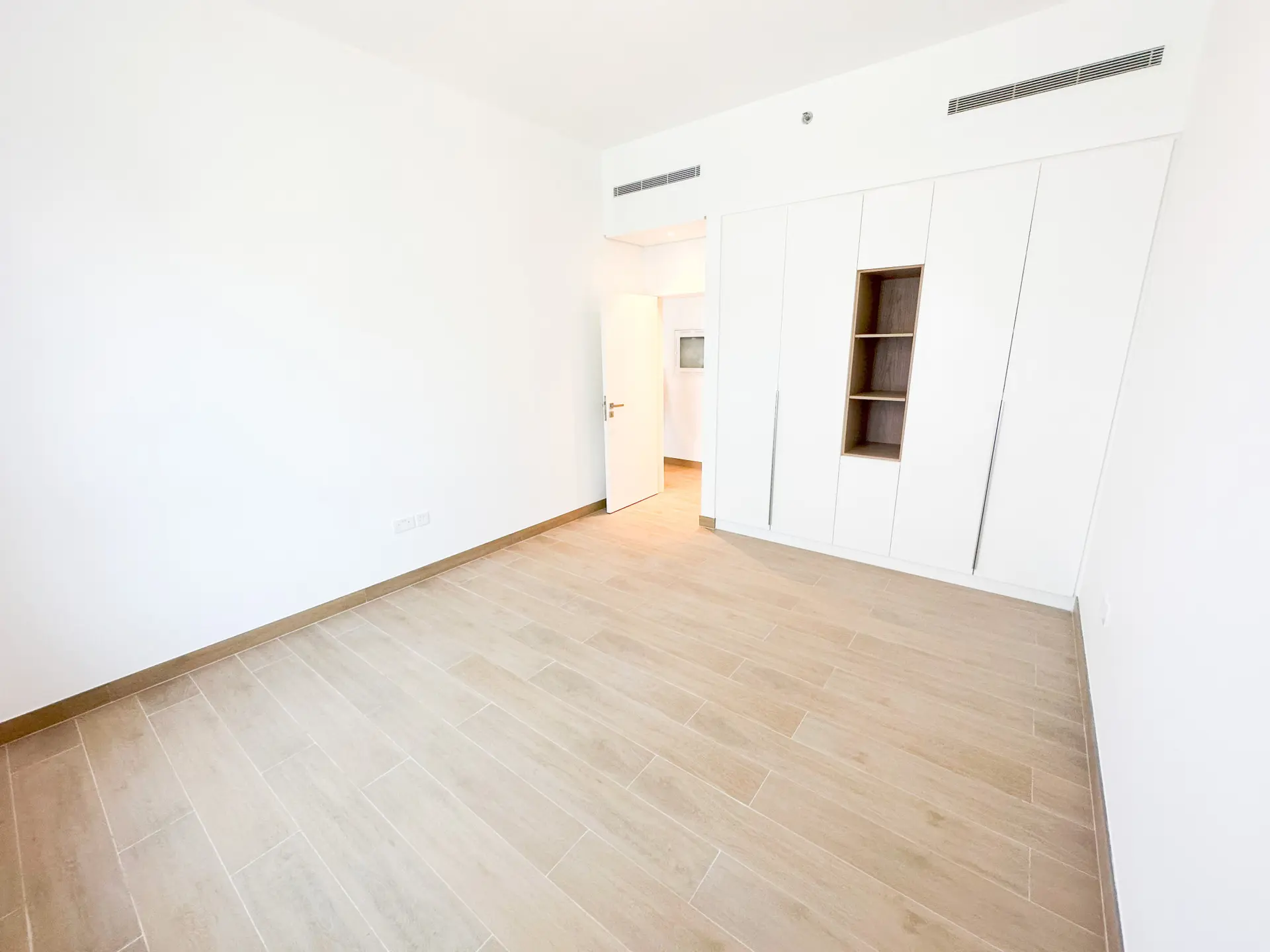 VIE EN BORD DE MER | ÉTAGE ÉLEVÉ | AFFAIRE POUR INVESTISSEURS – Appartement Dubai (6/12)