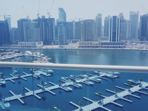 VUE SUR LE CANAL ET LE BURJ KHALIFA | ENTIÈREMENT MEUBLÉ Appartement DUBAI 7 - Dubai Immobilier 69290 WhatsApp Image 2020 08 06 at 12.20.39 PM 1 - Immobilier Dubai