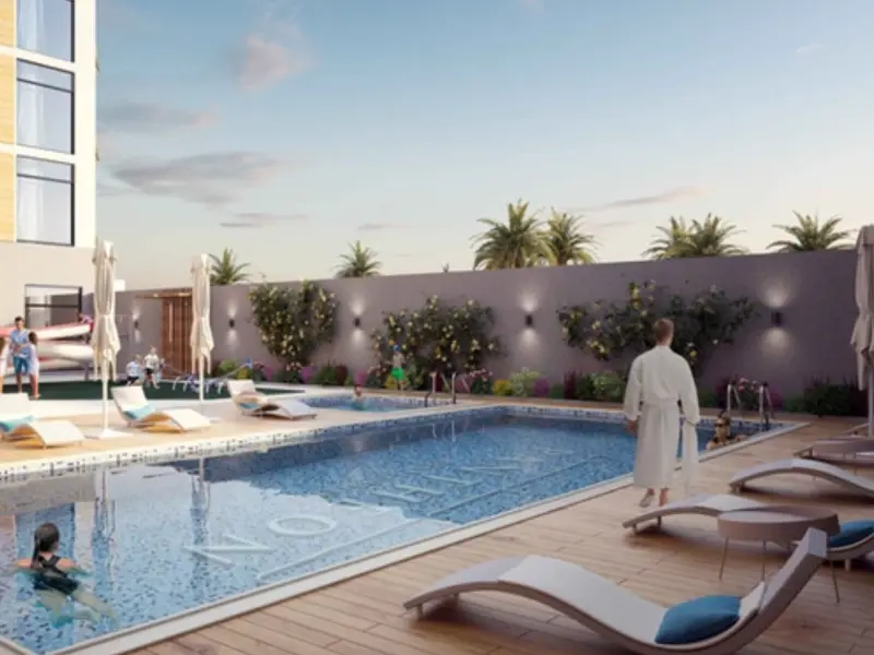 Après remise | Étage bas | Vue sur la rue – Appartement Dubai (6/10)