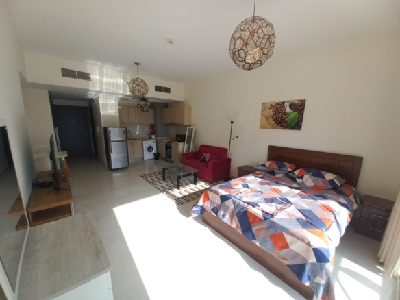 AGENCEMENT LUMINEUX ET SPACIEUX | MEUBLÉ | PRÊT À EMMÉNAGER Appartement Dubai 12 - Dubai Immobilier 69898 IMG 20241007 WA0049 - Immobilier Dubai