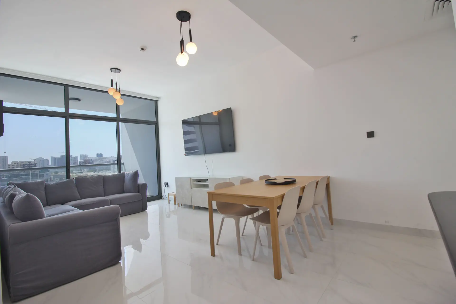 MEUBLÉ LUXUEUSEMENT I 2 CHAMBRES I VUE PANORAMIQUE SUR LA MER – Appartement Dubai (10/21)