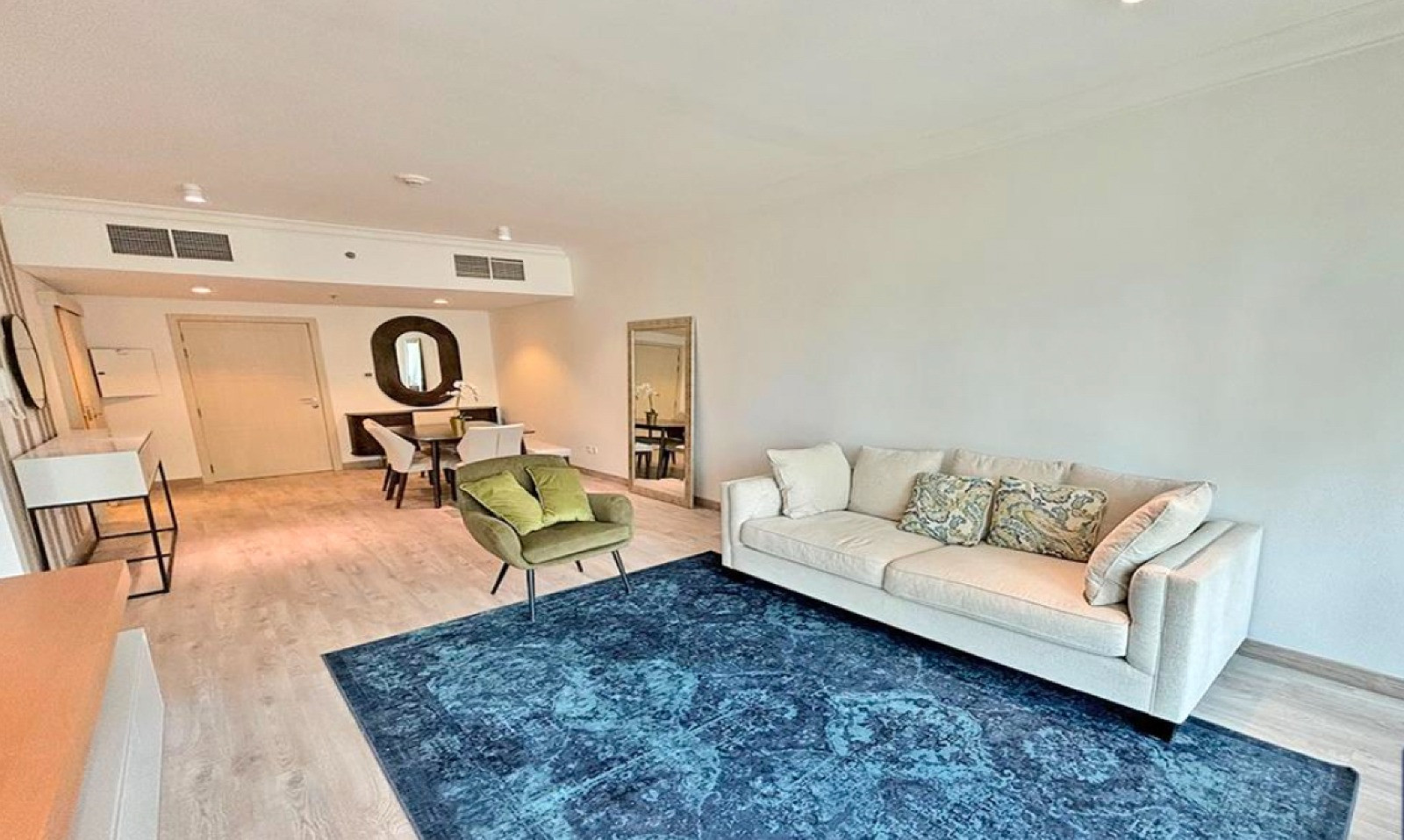 70570-WhatsApp-Image-2024-10-12-at-15.37.39-6