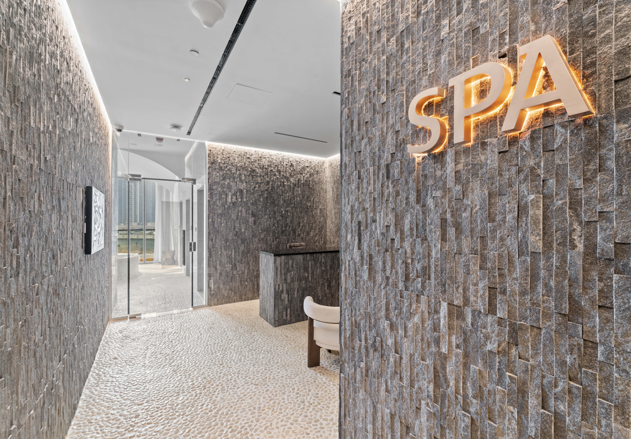 71108-Spa