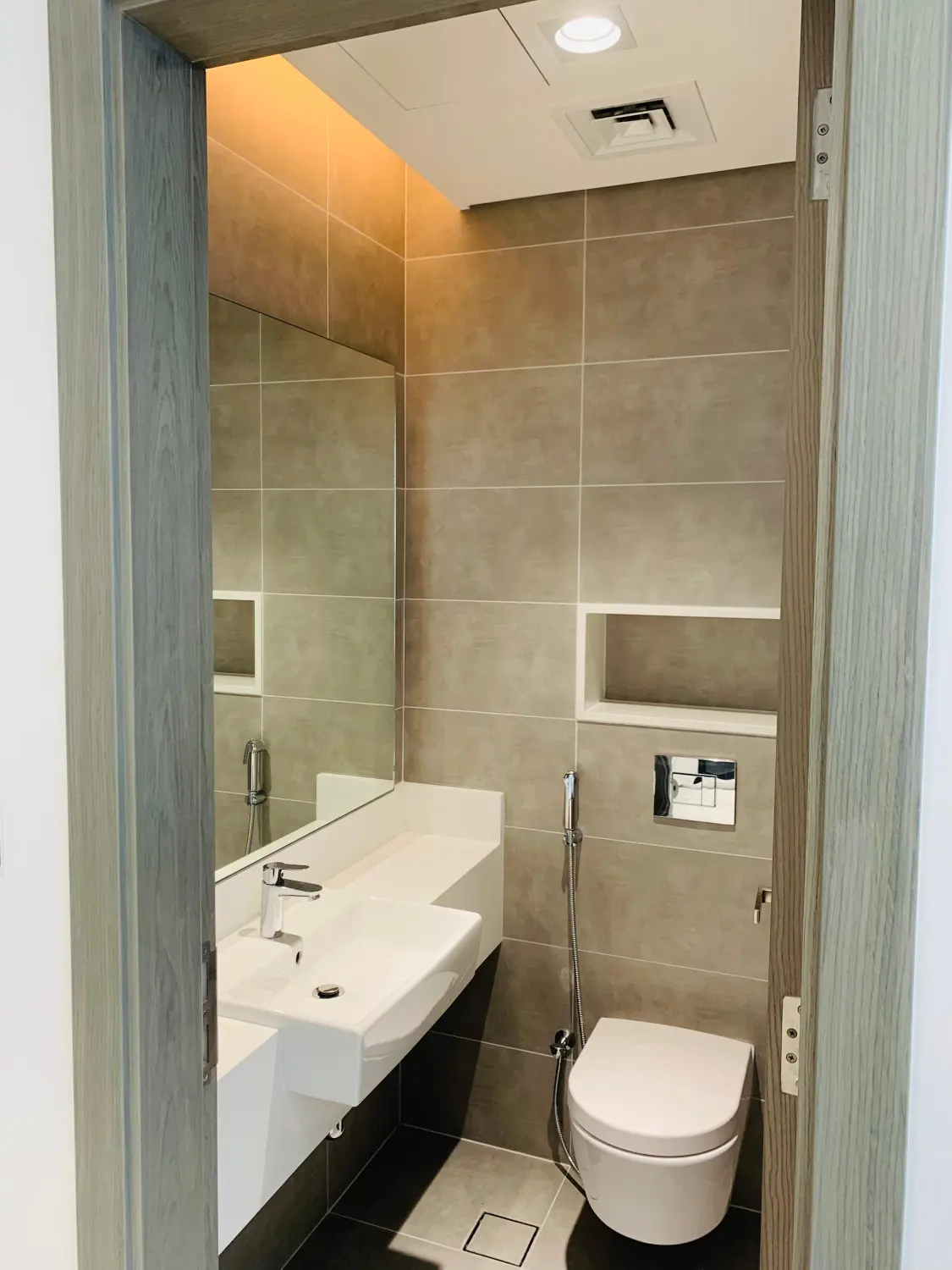 Finitions haut de gamme | Emplacement privilégié | Vue sur le lagon – Appartement Dubai (11/14)