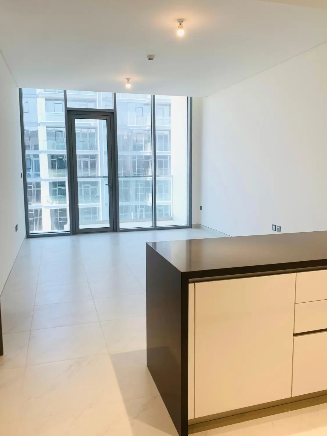 Finitions haut de gamme | Emplacement privilégié | Vue sur le lagon – Appartement Dubai (3/14)