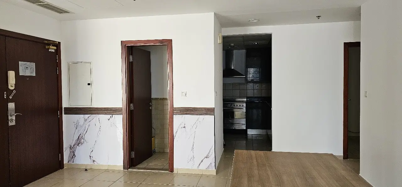 71757-IMG-20241025-WA0014 Libre | Rénové | 3 Chambres | Proche de la plage – Appartement Dubai (9/16)