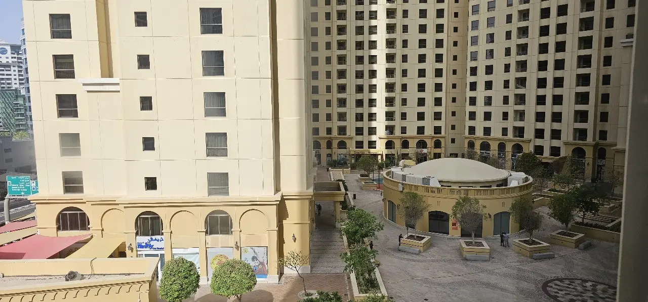 71759-IMG-20241025-WA0023 Libre | Rénové | 3 Chambres | Proche de la plage – Appartement Dubai (15/16)