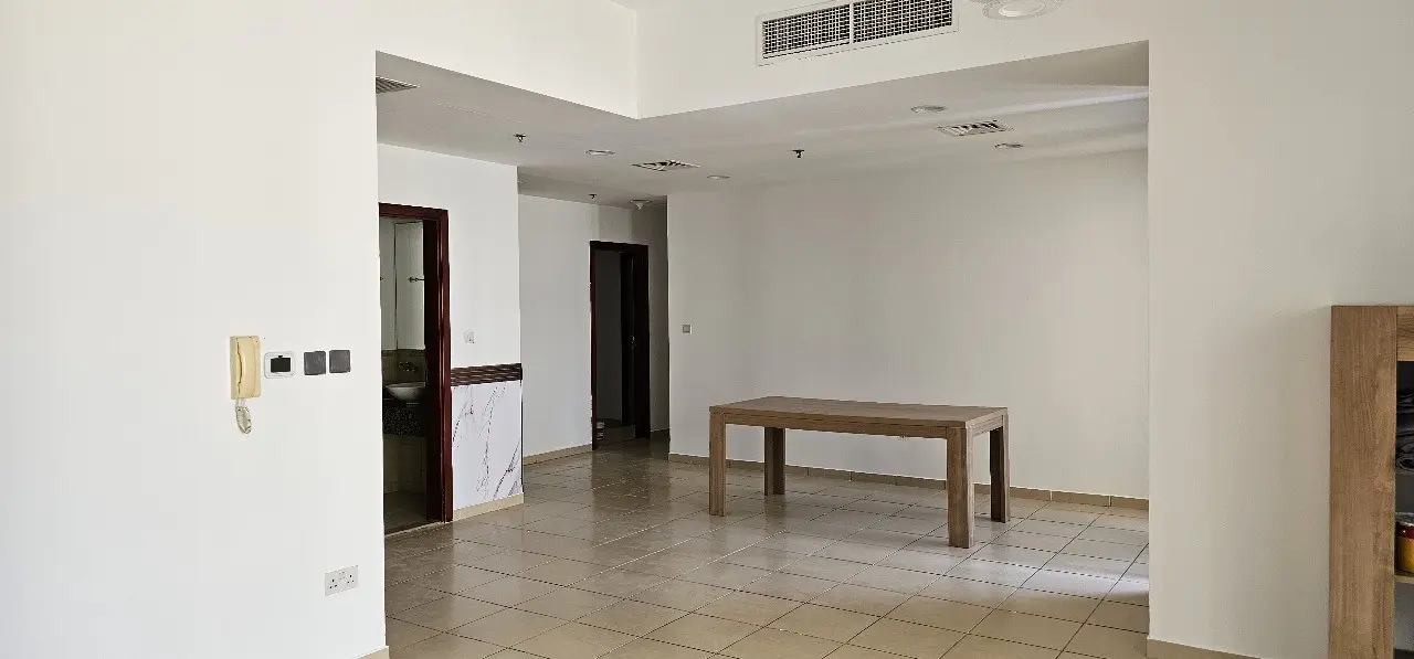 71763-IMG-20241025-WA0024 Libre | Rénové | 3 Chambres | Proche de la plage – Appartement Dubai (8/16)