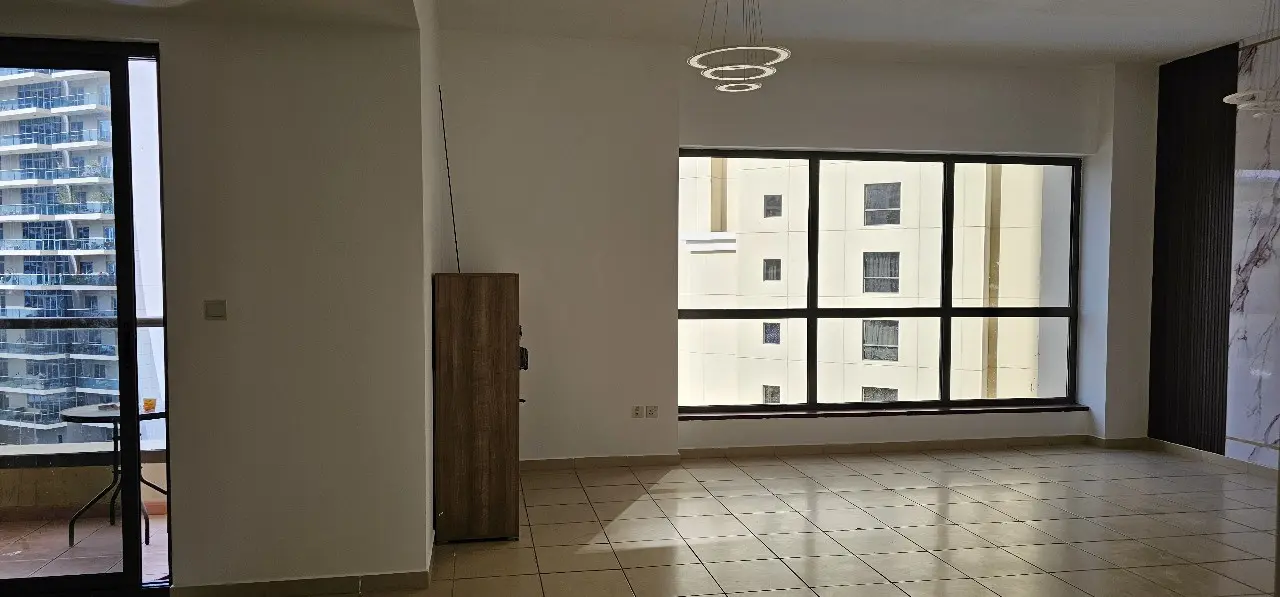 71764-IMG-20241025-WA0026 Libre | Rénové | 3 Chambres | Proche de la plage – Appartement Dubai (7/16)