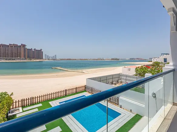 MAISON DE VILLE EN FRONT DE MER RÉNOVÉE | PISCINE PRIVÉE | VUE ROYALE SUR L'ATLANTIS – Pavillon Dubai (1/30)