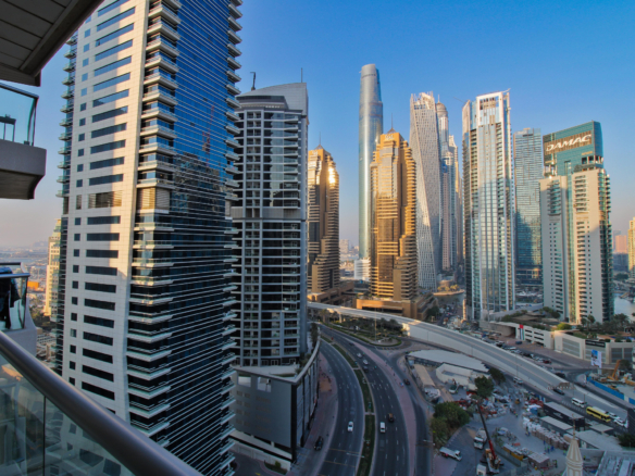 RÉNOVÉ | VUE SUR LA MARINA | LOUÉ JUSQU’AU 1er TRIMESTRE 2026 Appartement Dubai 5 - Dubai Immobilier 75712 IMG 0514 min - Immobilier Dubai