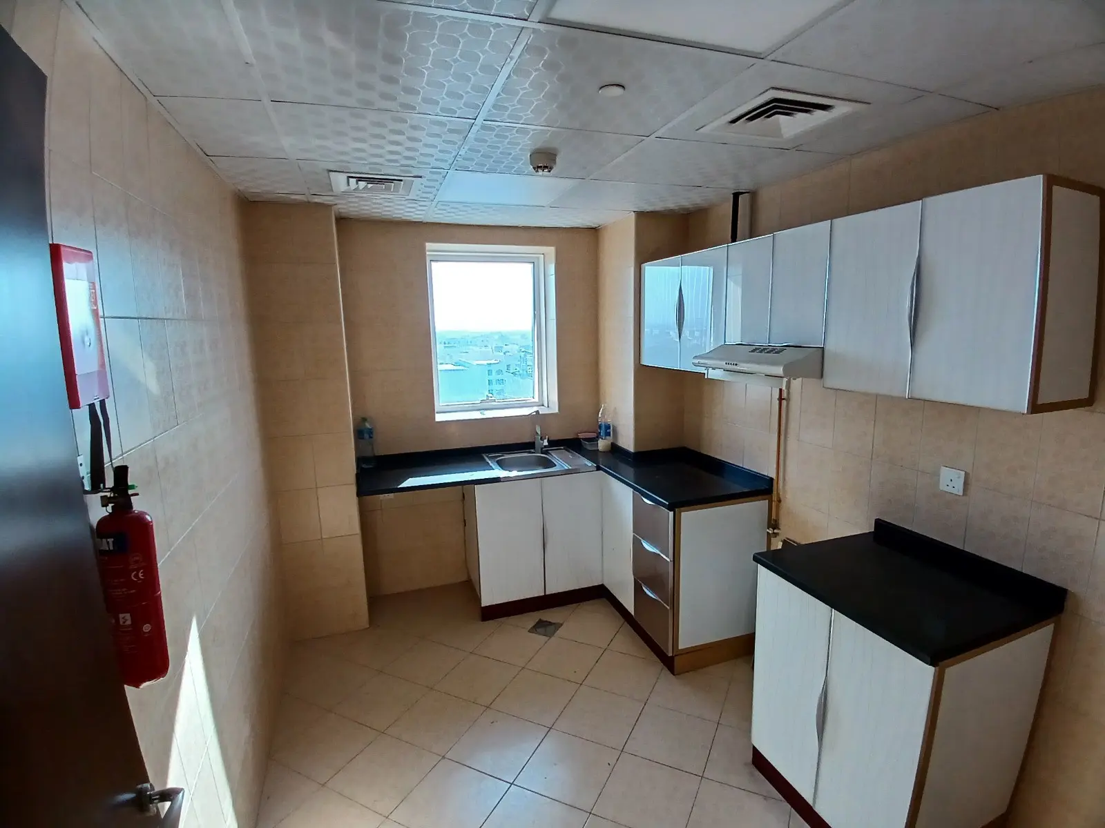 75736-WhatsApp-Image-2024-11-08-at-2.55.06-PM-13 Disponible | Vue imprenable sur la ville | 1 Chambre | Vue sur la piscine – Appartement Dubai (5/17)