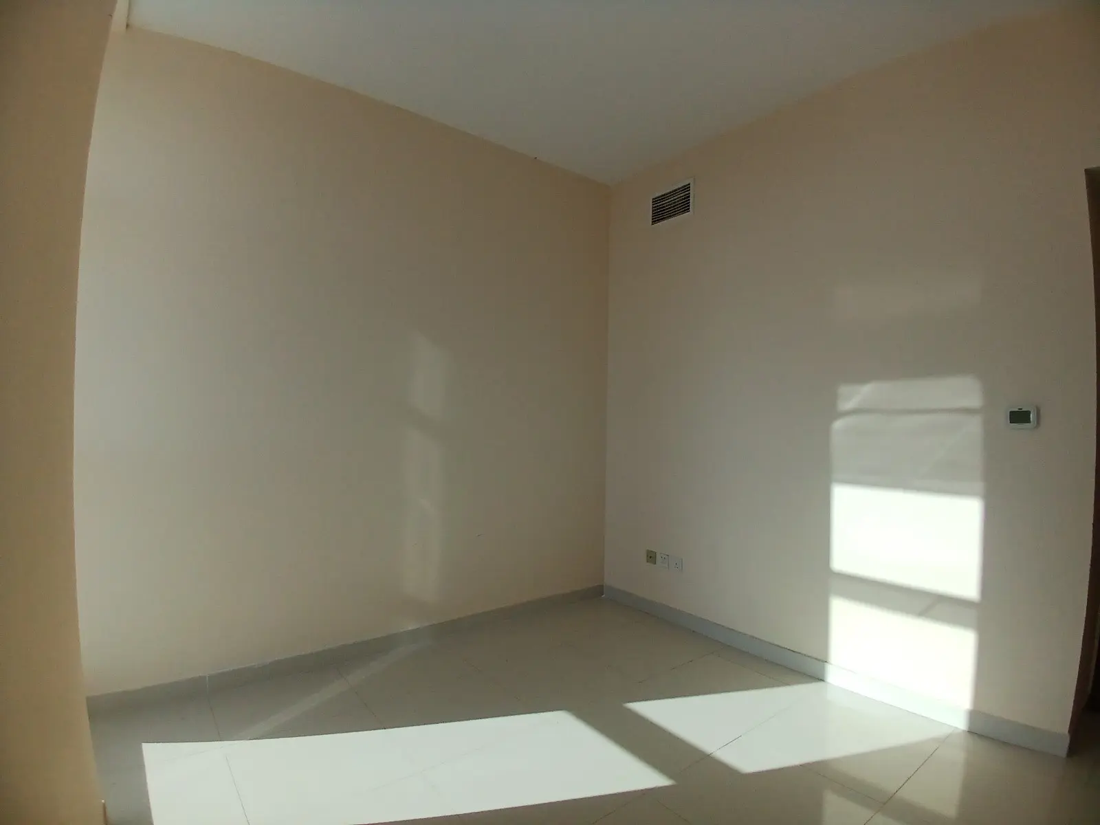 75744-WhatsApp-Image-2024-11-08-at-2.55.06-PM-22 Disponible | Vue imprenable sur la ville | 1 Chambre | Vue sur la piscine – Appartement Dubai (12/17)