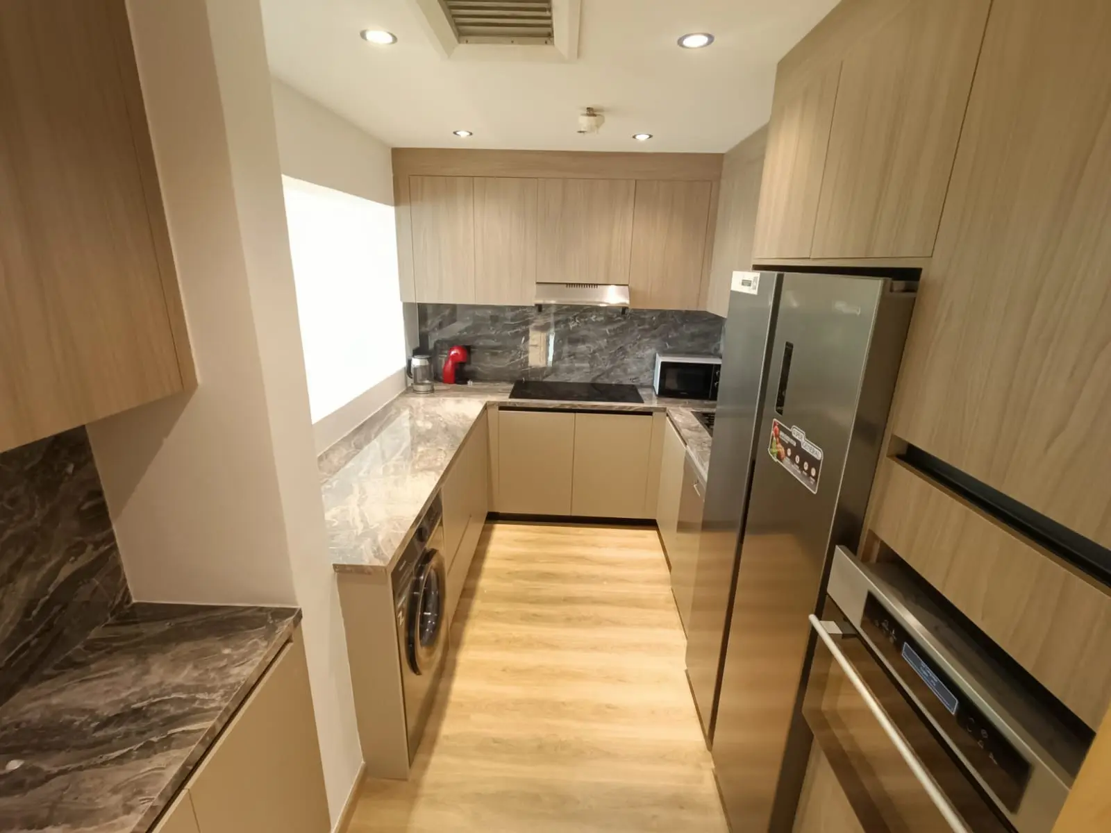 79905-IMG-20241205-WA0010 ENTIÈREMENT RÉNOVÉ | ENTIEREMENT MEUBLÉ | LIBRE – Appartement Dubai (3/17)