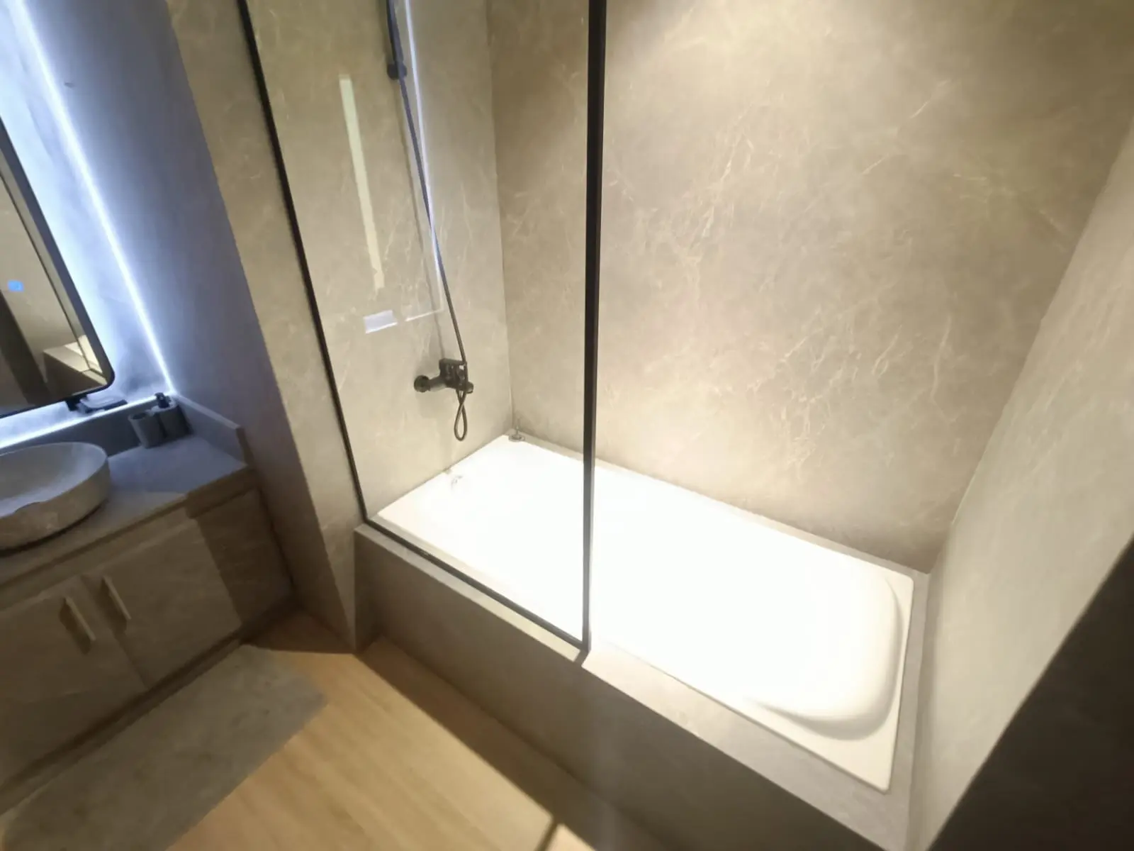 79913-IMG-20241205-WA0027 ENTIÈREMENT RÉNOVÉ | ENTIEREMENT MEUBLÉ | LIBRE – Appartement Dubai (15/17)