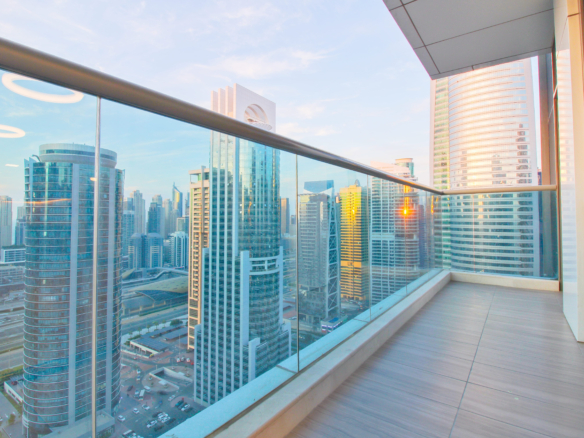 NON MEUBLÉ | ÉTAGE ÉLEVÉ | VUE SUR LA MER, L'HORIZON ET LE LAC Appartement Dubai 14 - Dubai Immobilier 82495 IMG 0352 min - Immobilier Dubai
