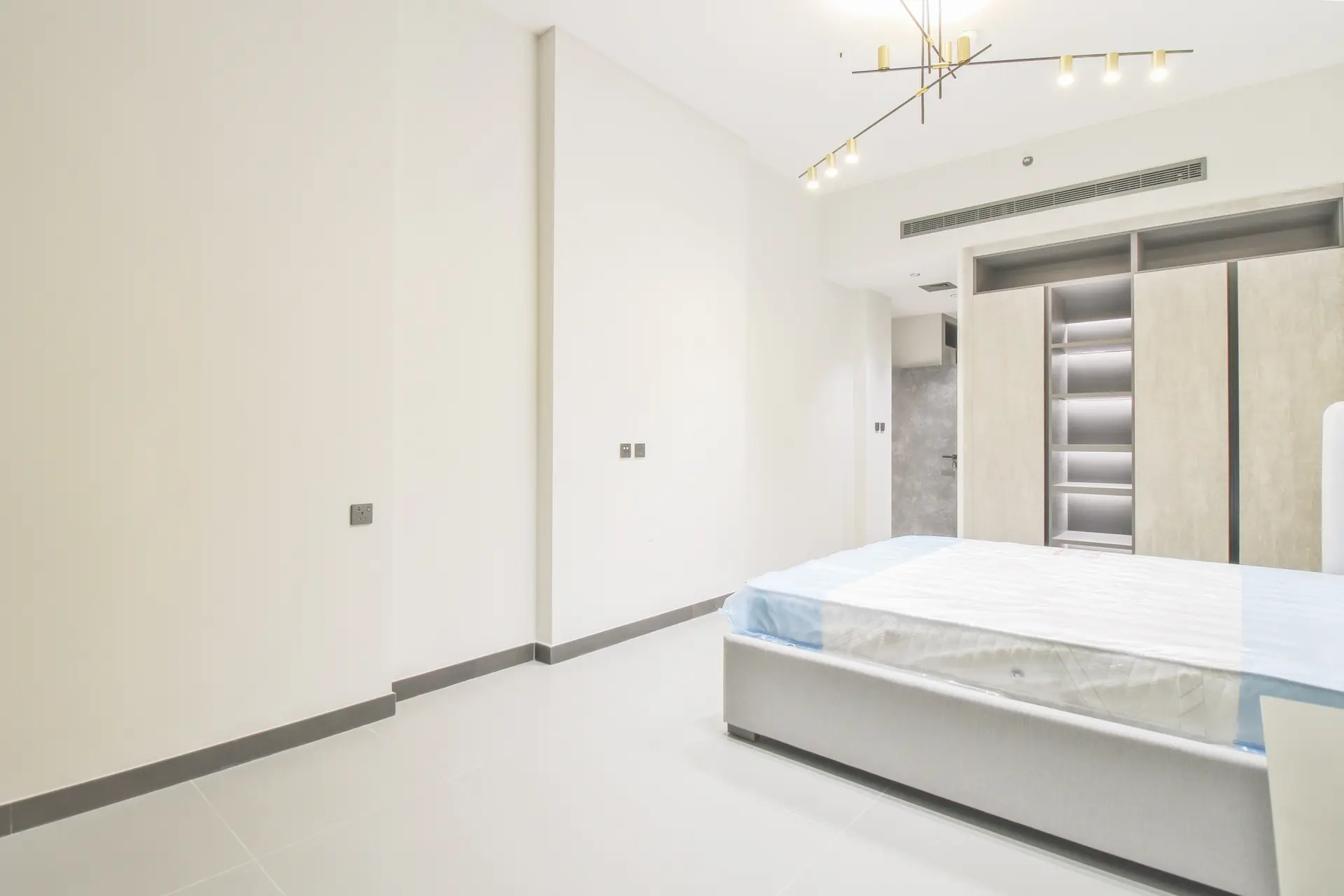 VIVRE AU BORD DU LAC | ÉTAGE ÉLEVÉ | MEUBLÉ – Appartement Dubai (11/17)