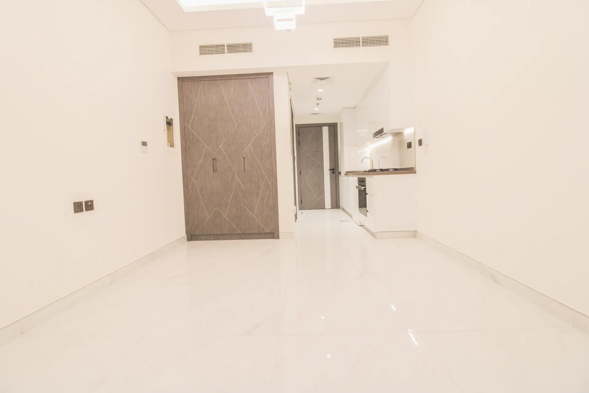 Studio exclusif | Vue sur la piscine | Prêt à emménager – Appartement Dubai (2/11)