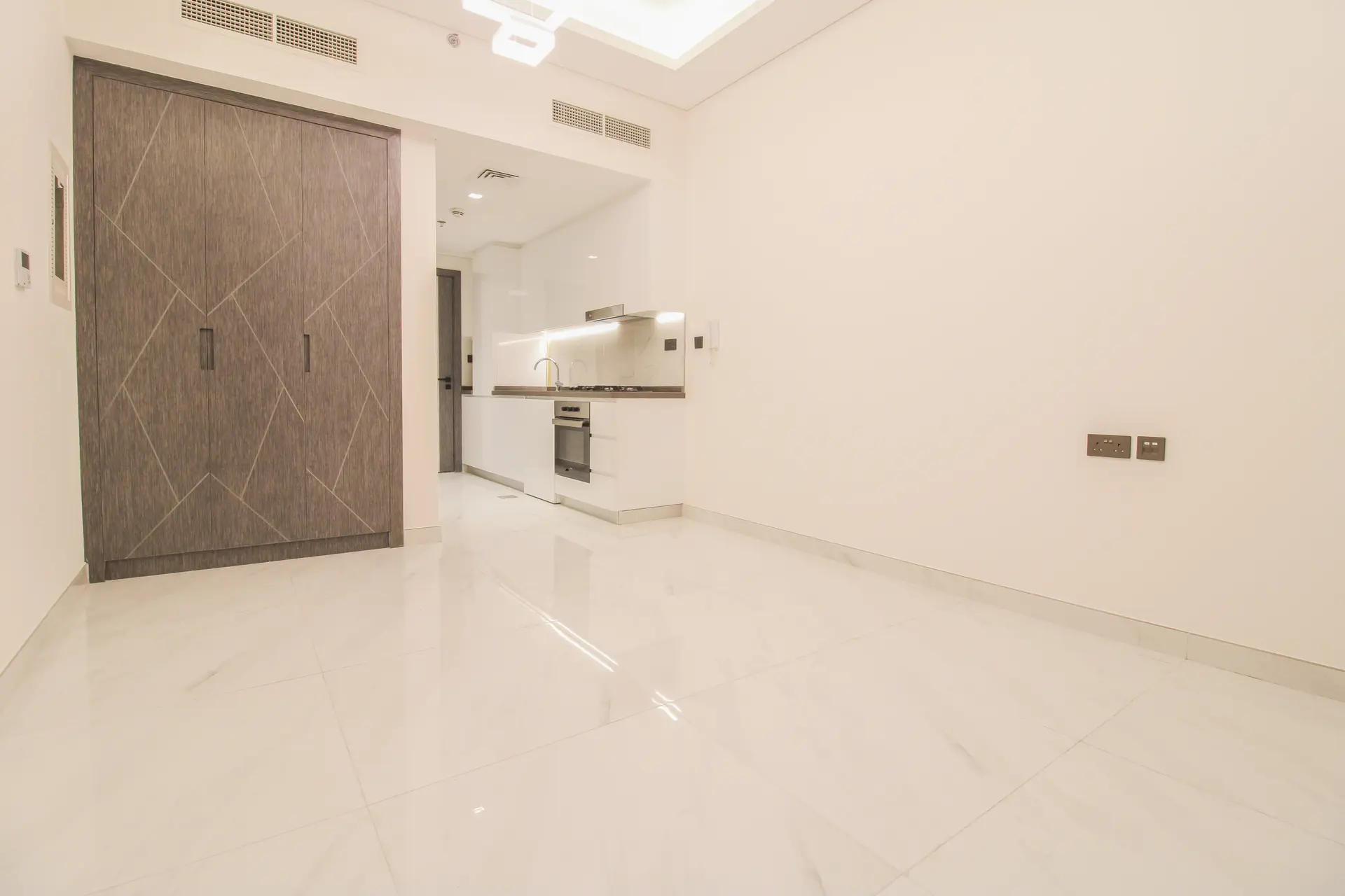 Studio exclusif | Vue sur la piscine | Prêt à emménager – Appartement Dubai (4/11)