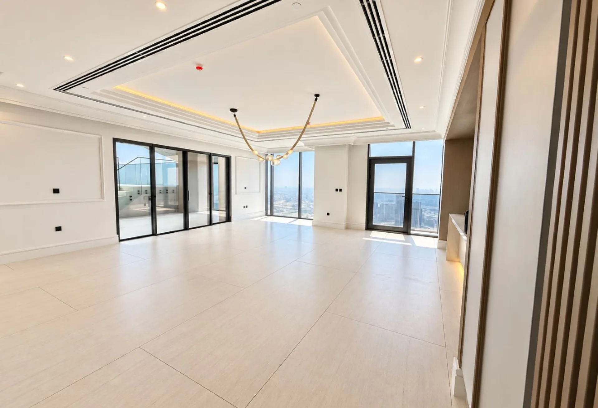 PENTHOUSE RARE DANS UNE TOUR LUXUEUSE NEUVE À BUSINESS BAY | 4 426,44 PI² – Appartement Dubai (4/24)