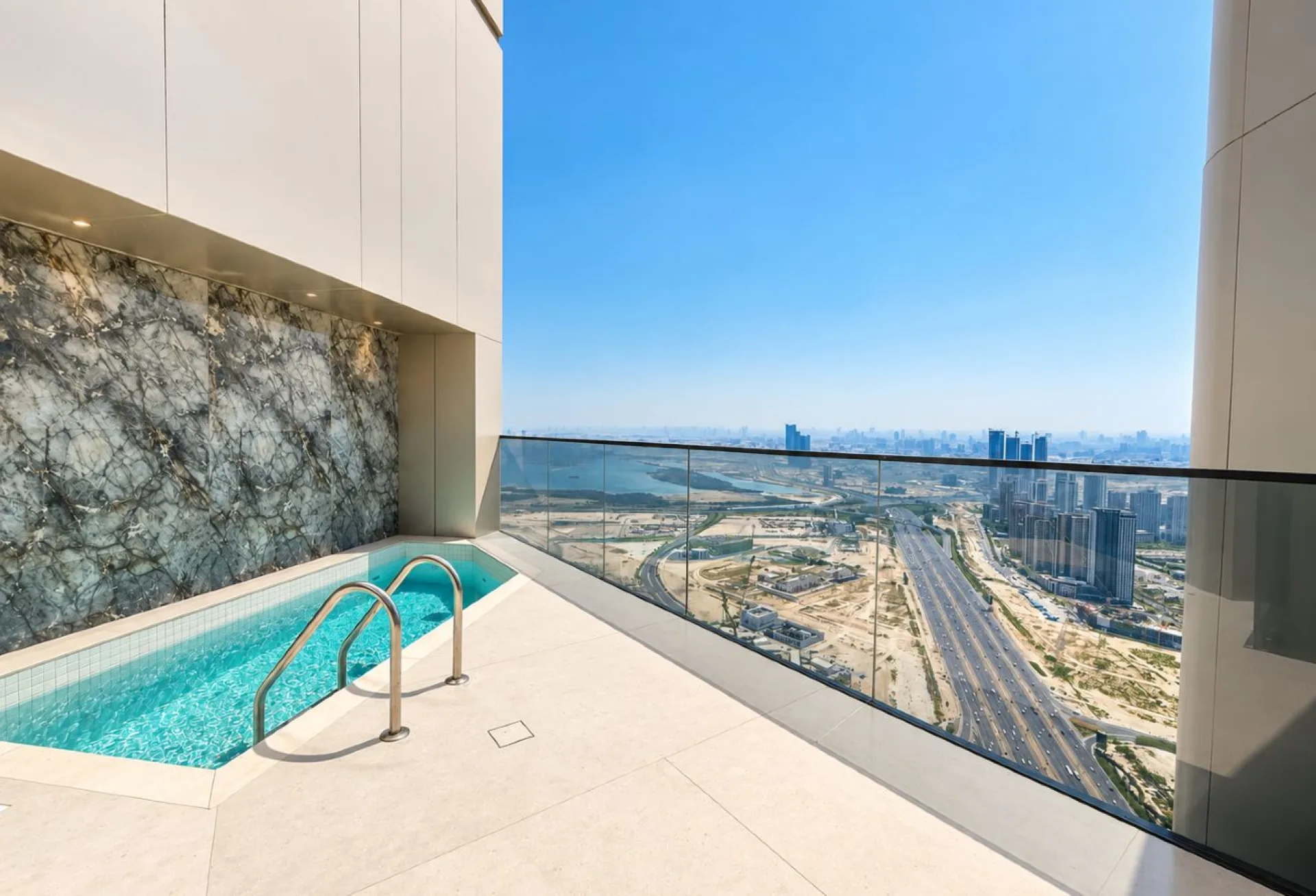 PENTHOUSE RARE DANS UNE TOUR LUXUEUSE NEUVE À BUSINESS BAY | 4 426,44 PI² – Appartement Dubai (17/24)