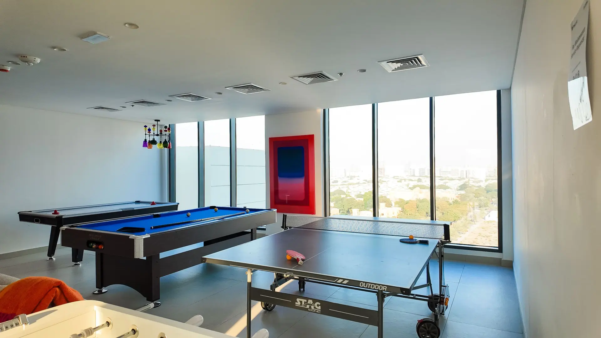 85450-DJI_20250130165007_0462_D MEILLEUR AGENCEMENT | MEUBLÉ ET VOT | VUE COMMUNAUTAIRE – Appartement Dubai (29/30)
