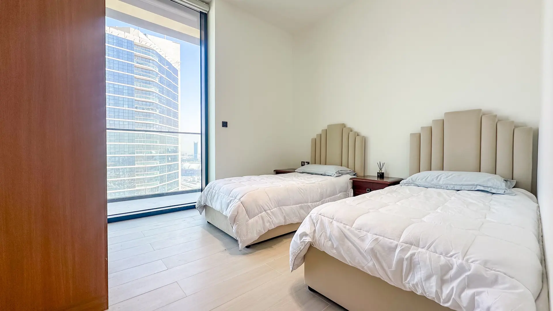 MODERNE & NEUF | MEUBLÉ | DERNIER ÉTAGE – Appartement Dubai (15/30)