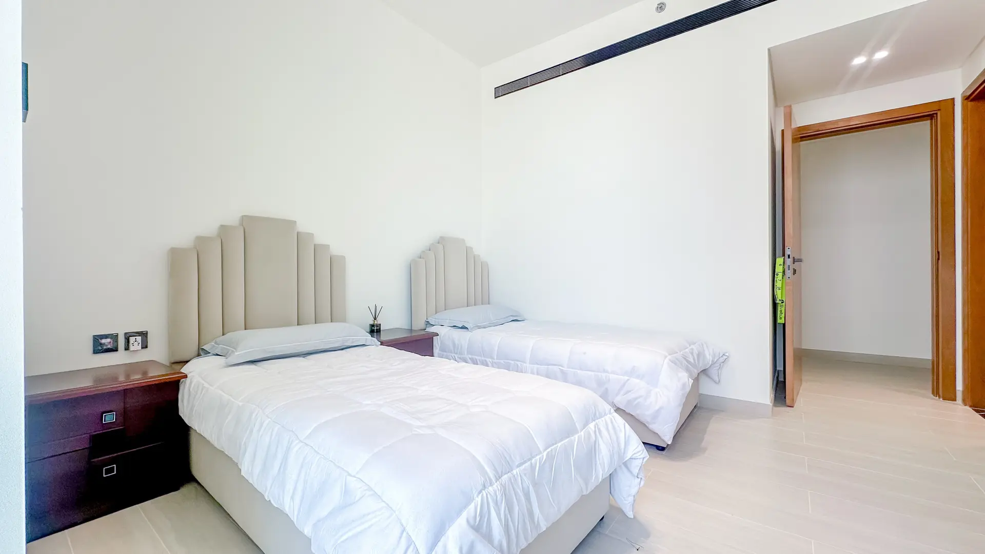 MODERNE & NEUF | MEUBLÉ | DERNIER ÉTAGE – Appartement Dubai (14/30)