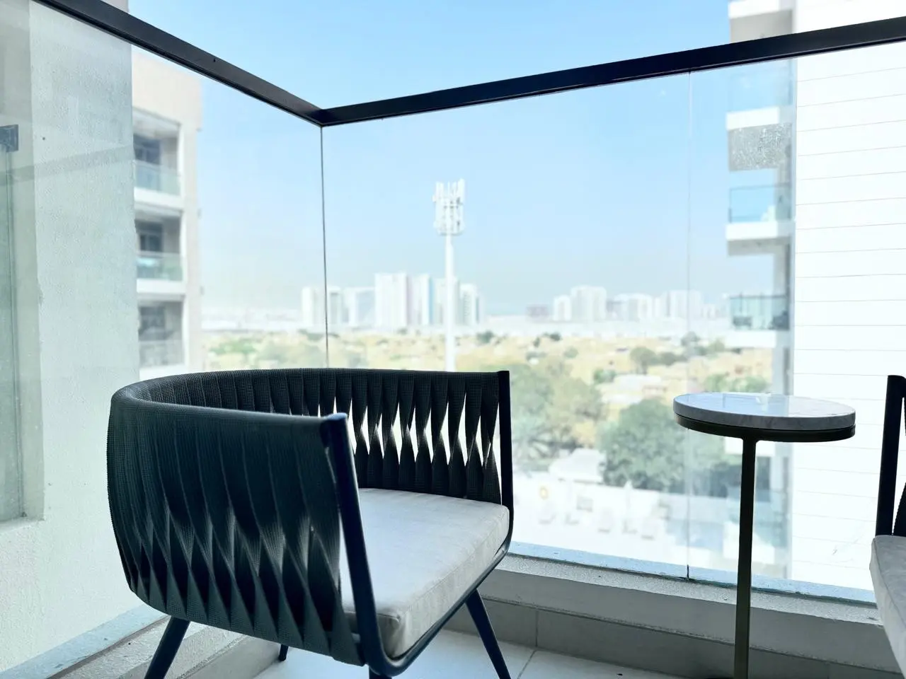 86640-IMG-20250222-WA0007 MAISON INTELLIGENTE ÉLÉGANTE | VUE SUR LA PISCINE | STUDIO MEUBLÉ – Appartement Dubai (12/21)