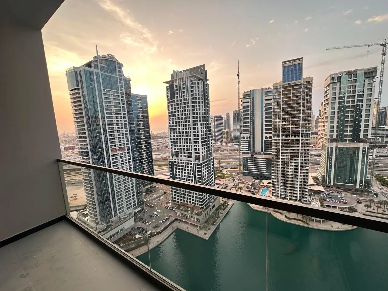 VIVRE AU BORD DU LAC | ÉTAGE ÉLEVÉ | MEUBLÉ – Appartement Dubai (1/17)