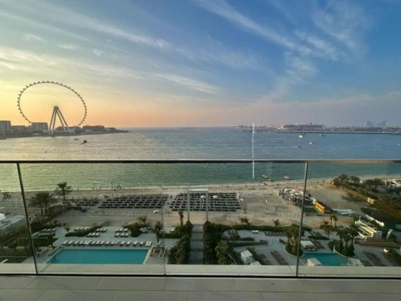 VUE PANORAMIQUE SUR LA MER | 2 CHAMBRES | NON MEUBLÉ | PLAGE PRIVÉE Appartement Dubai 18 - Dubai Immobilier 87518 WhatsApp Image 2024 06 12 at 14.25.03 1 - Immobilier Dubai