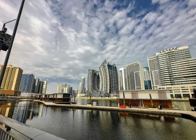 ÉTAGE ÉLEVÉ | ENTIÈREMENT MEUBLÉ | VOT | VUE SUR BUSINESS BAY – Appartement Dubai (15/19)