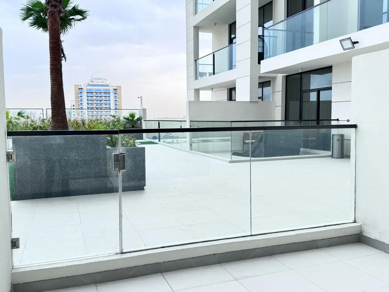 PLUS GRAND AGENCEMENT | LIBRE | NON MEUBLÉ – Appartement Dubai (9/15)