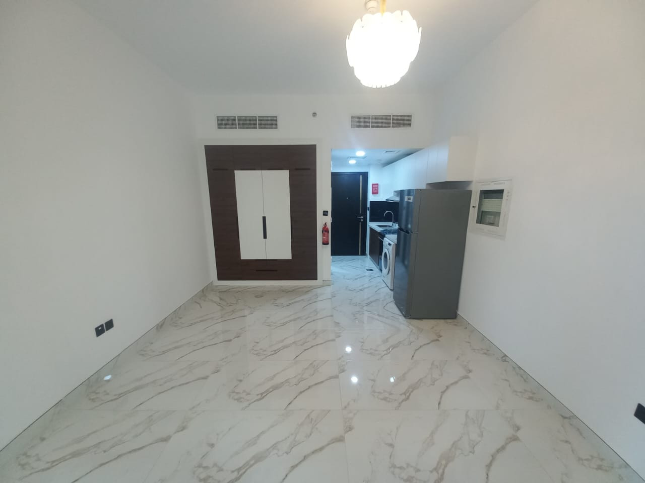 89852-WhatsApp-Image-2025-04-18-at-4.10.30-PM-1