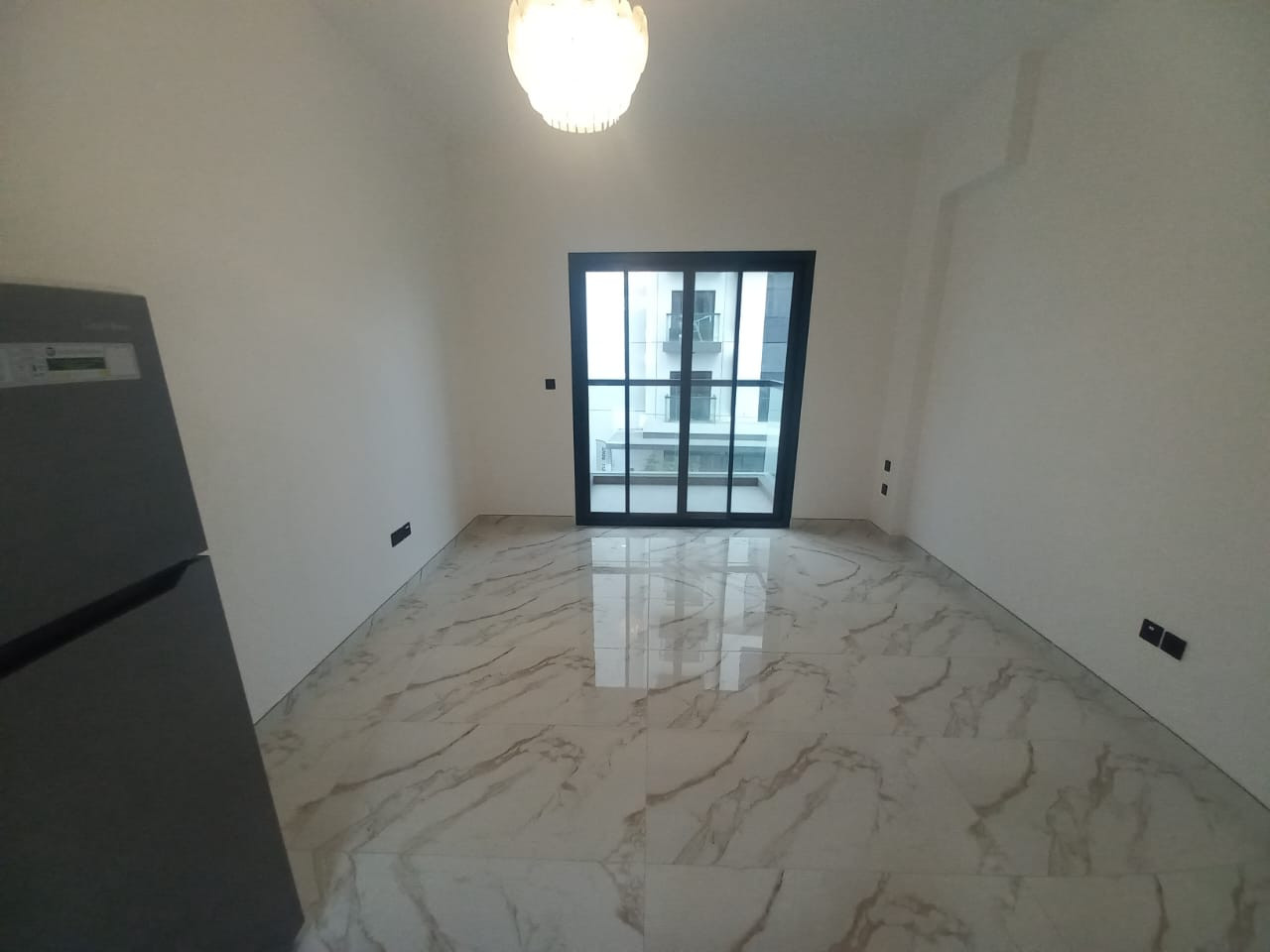 89856-WhatsApp-Image-2025-04-18-at-4.10.33-PM-1