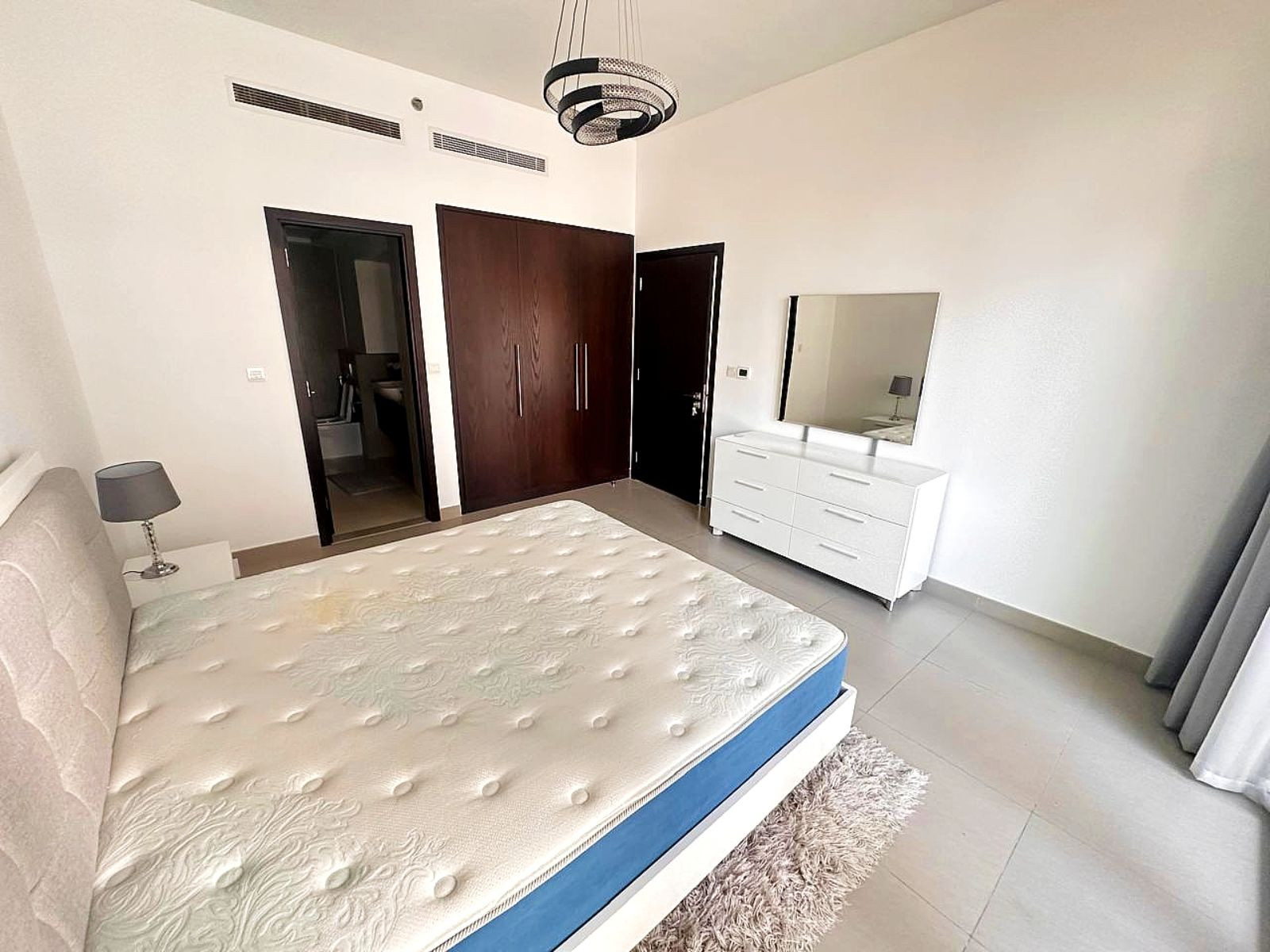 90615-WhatsApp-Image-2025-04-29-at-10.14.51-PM-2