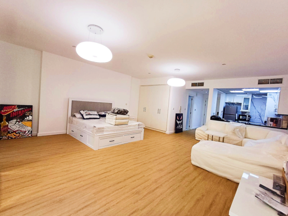 STUDIO | LIBRE | MEUBLÉ DE LUXE | FORTE RENTABILITÉ Appartement Dubai 10 - Dubai Immobilier 90641 WhatsApp Image 2025 04 30 at 11.41.16 2 - Immobilier Dubai