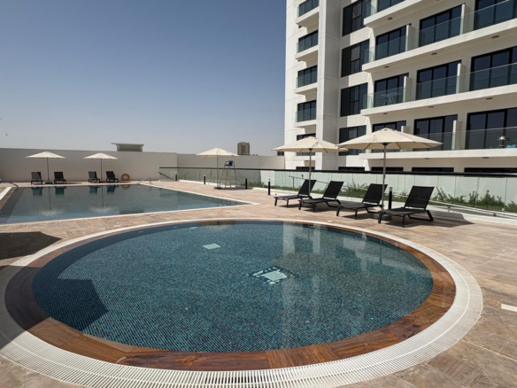 ENTIÈREMENT MEUBLÉ | LIBRE | STUDIO À ÉTAGE INTERMÉDIAIRE Appartement Dubai 3 - Dubai Immobilier 90942 WhatsApp Image 2025 05 02 at 16.06.54 - Immobilier Dubai