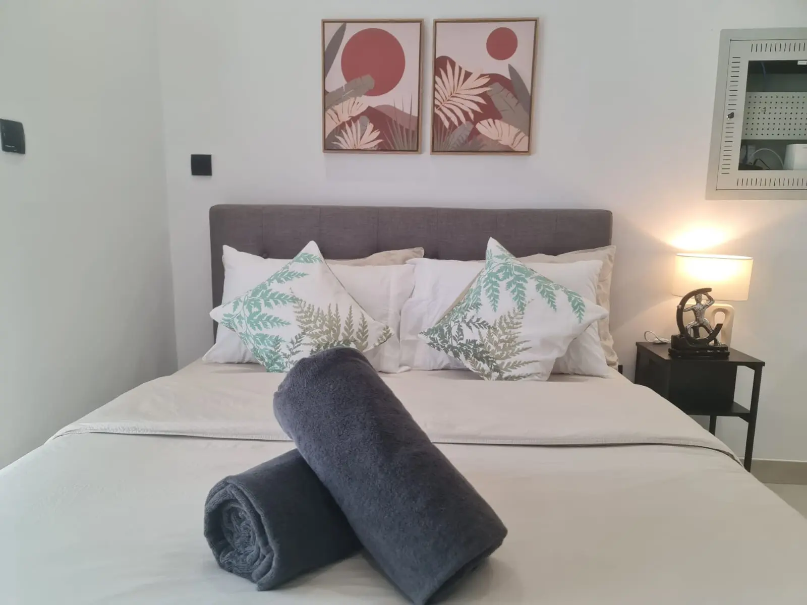 LIBRE | ENTIÈREMENT MEUBLÉ | EMPLACEMENT DE CHOIX – Appartement Dubai (2/10)