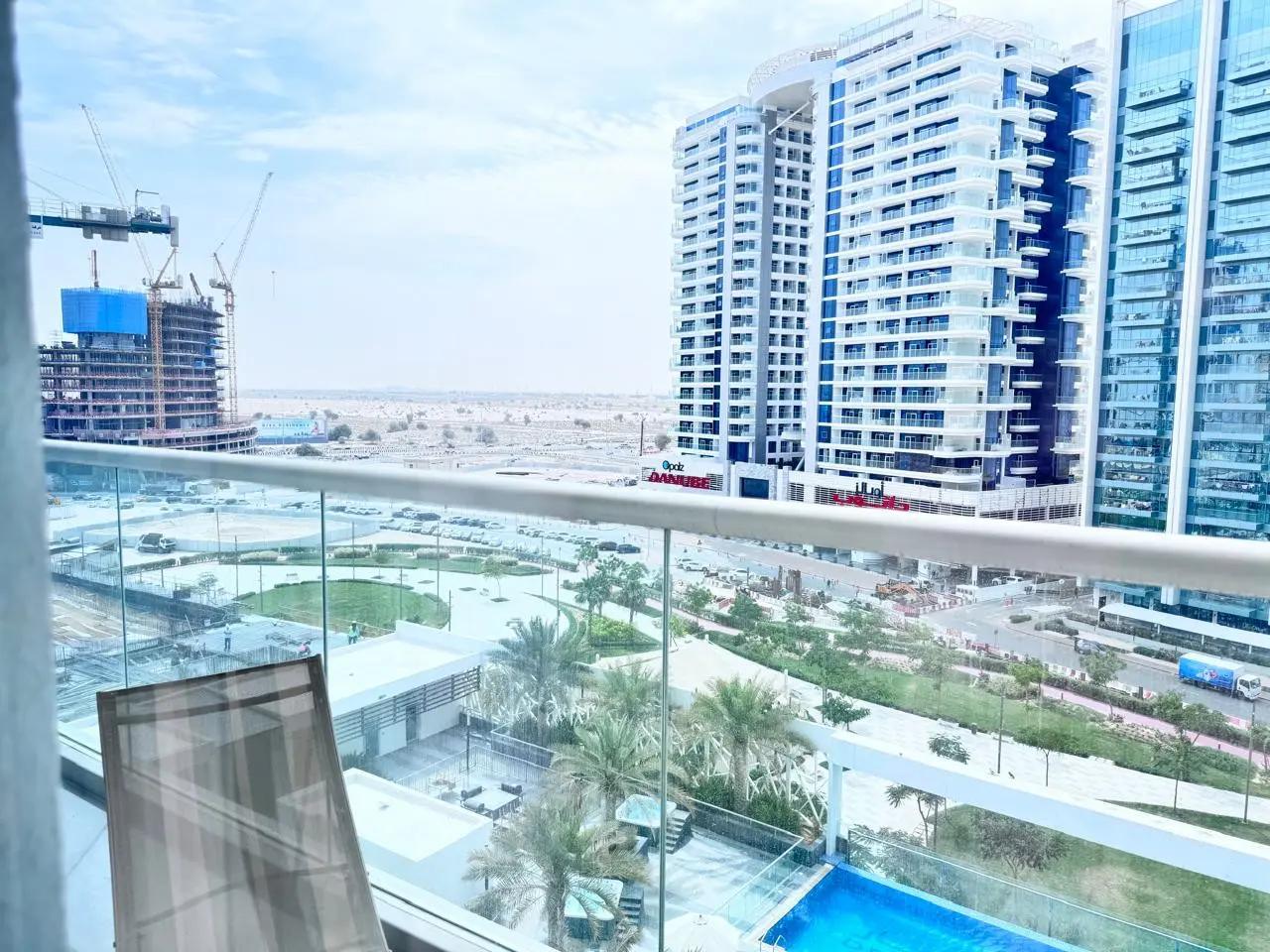 VUE PISCINE | ENTIÈREMENT MEUBLÉ | AGENCEMENT SPACIEUX – Appartement Dubai (9/14)