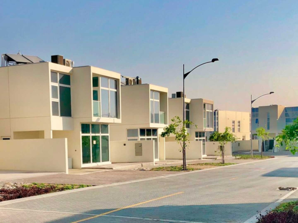 VILLA 3CH SPACIEUSE | PROCHE DU PARC Villa Dubai 7 - Dubai Immobilier 93301 76j65tyjdfercgj - Immobilier Dubai