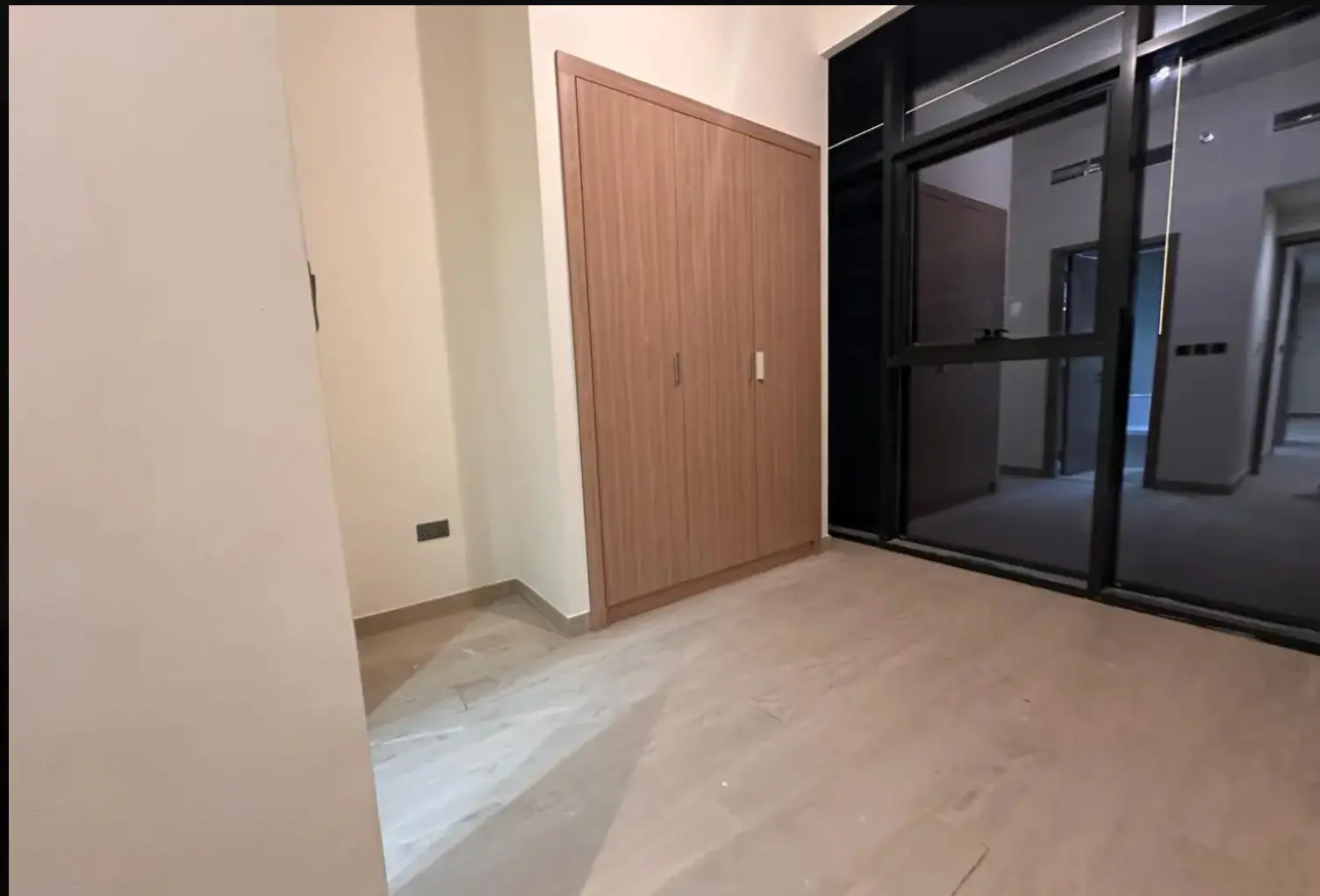Premium - Meublé - Loué – Appartement Dubai (12/18)