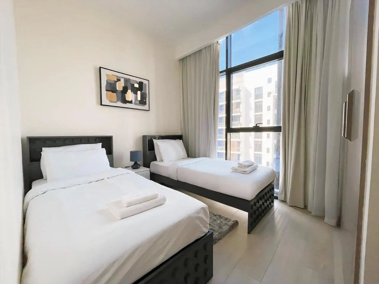 93817-WhatsApp-Image-2025-06-04-at-17.06.08 APPARTEMENT D'ANGLE MEUBLÉ | VUE PISCINE | SANS FRAIS DE CLIMATISATION – Appartement Dubai (11/21)